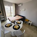 Bilocale In Con Piscine