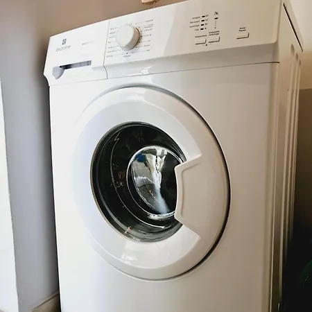 Bilocale In Con Piscine