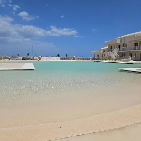 Bilocale In Con Piscine Apartament *